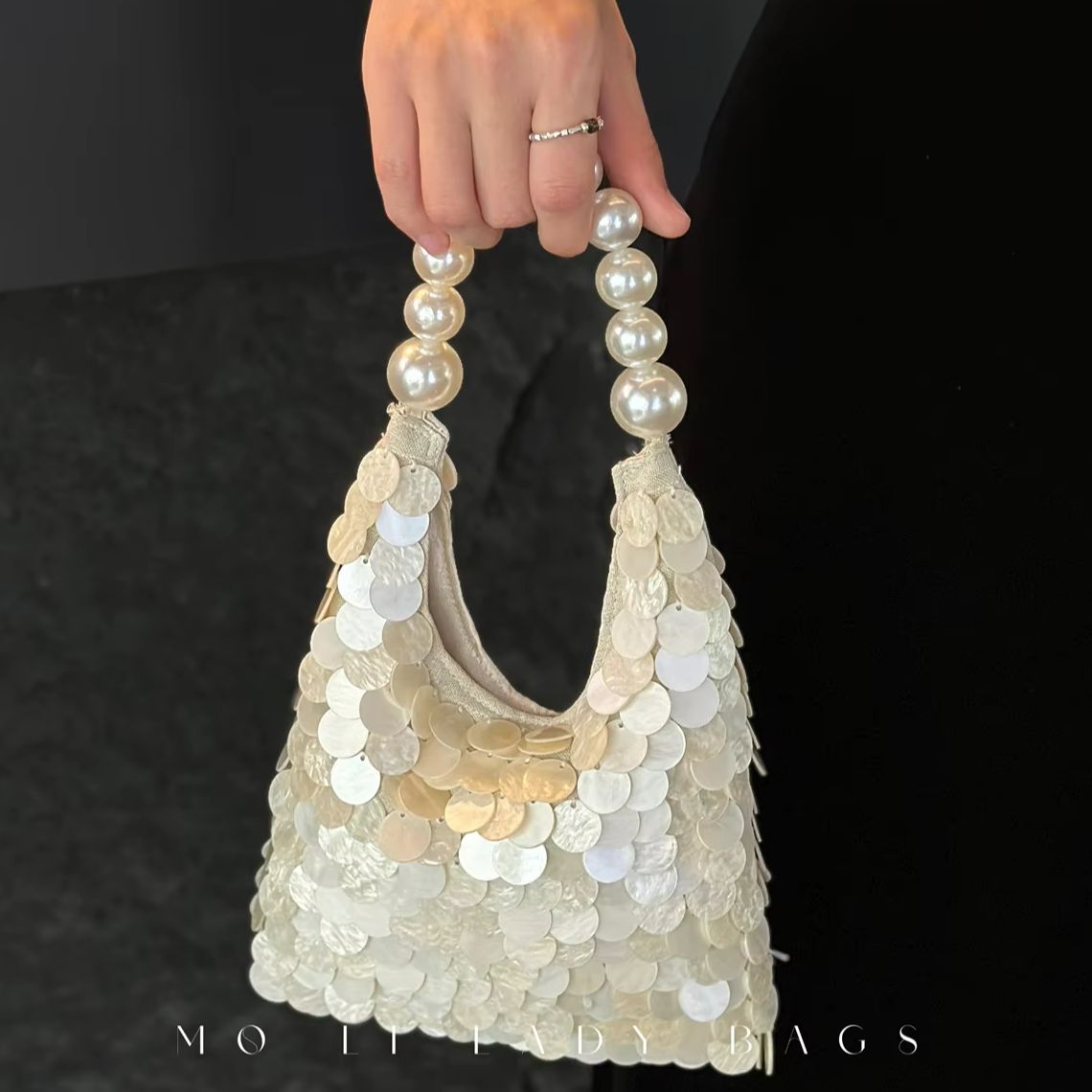 Interior Design Elegant - Tas Tangan Wanita Berpayet Kerang Buatan